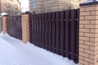 Забор из евроштакетника в шахматном порядке 30 метров фото в Яхроме
